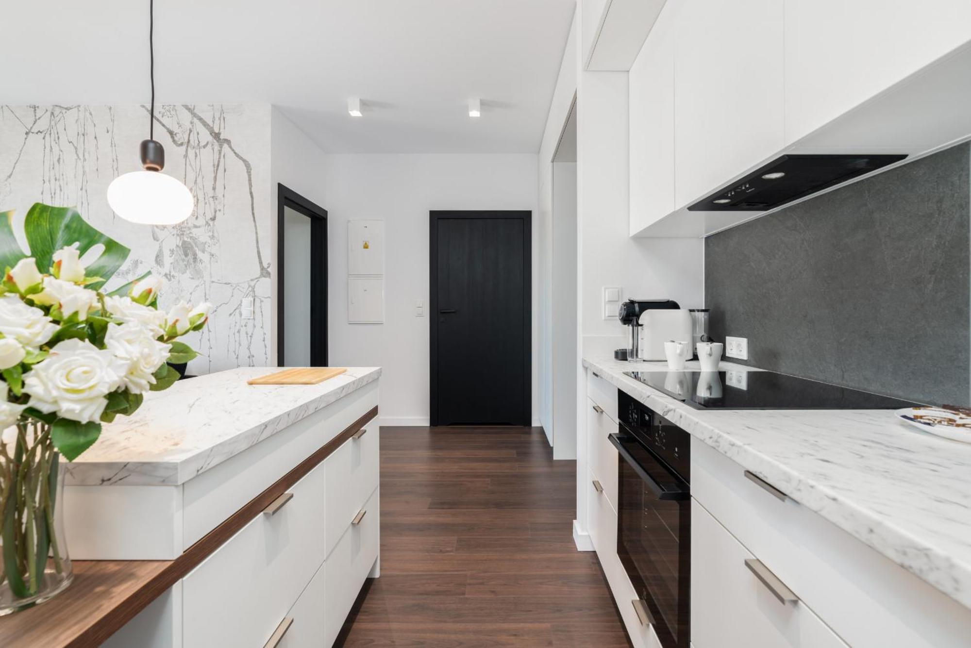 Stylish & Comfy Garbary Apartments With Parking By Noclegi Renters Poznań Exterior foto