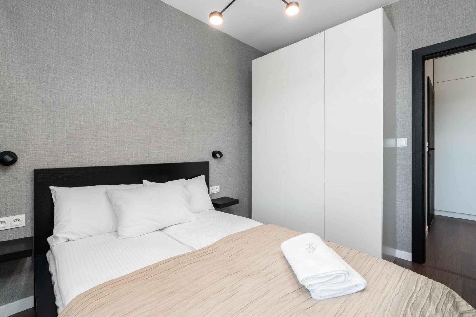Stylish & Comfy Garbary Apartments With Parking By Noclegi Renters Poznań Exterior foto