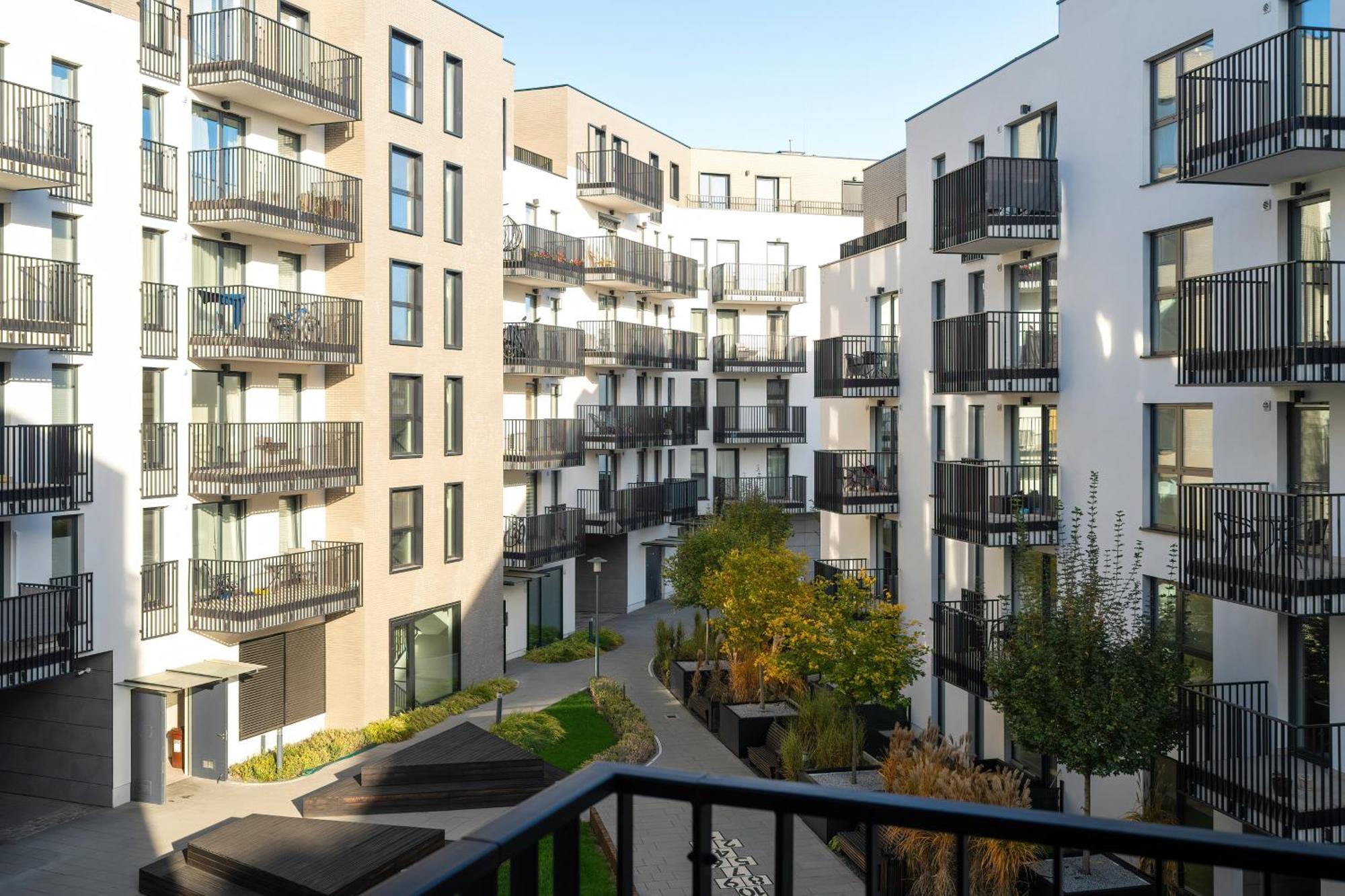 Stylish & Comfy Garbary Apartments With Parking By Noclegi Renters Poznań Exterior foto