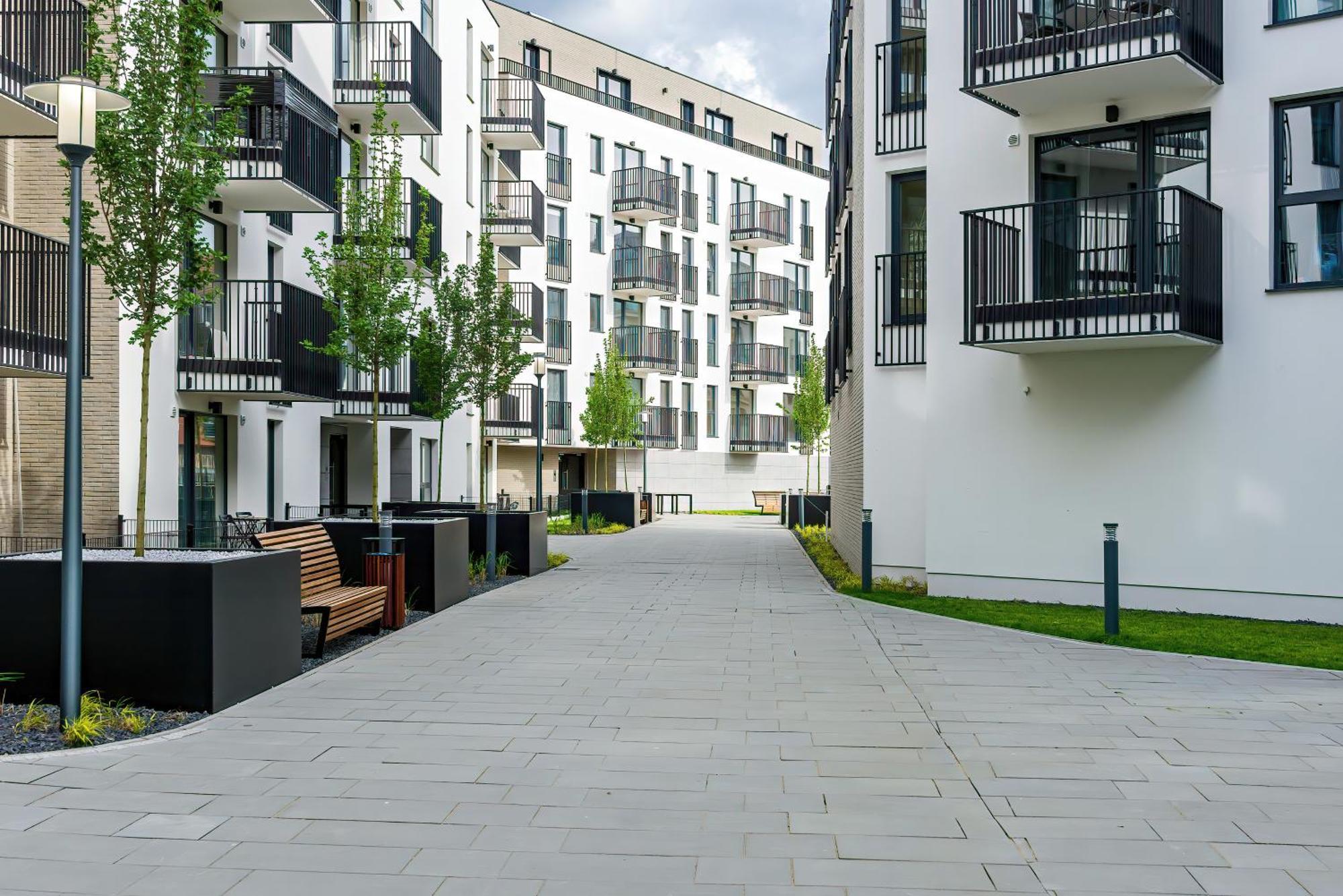 Stylish & Comfy Garbary Apartments With Parking By Noclegi Renters Poznań Exterior foto