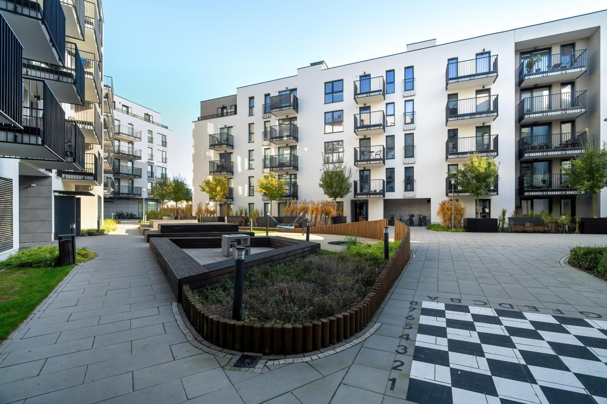 Stylish & Comfy Garbary Apartments With Parking By Noclegi Renters Poznań Exterior foto